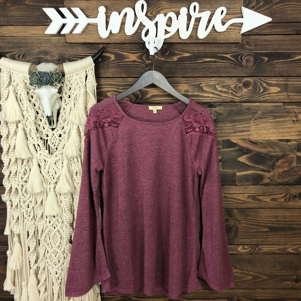 Kori | Lace Mesh Bell Sleeve Blouse‎